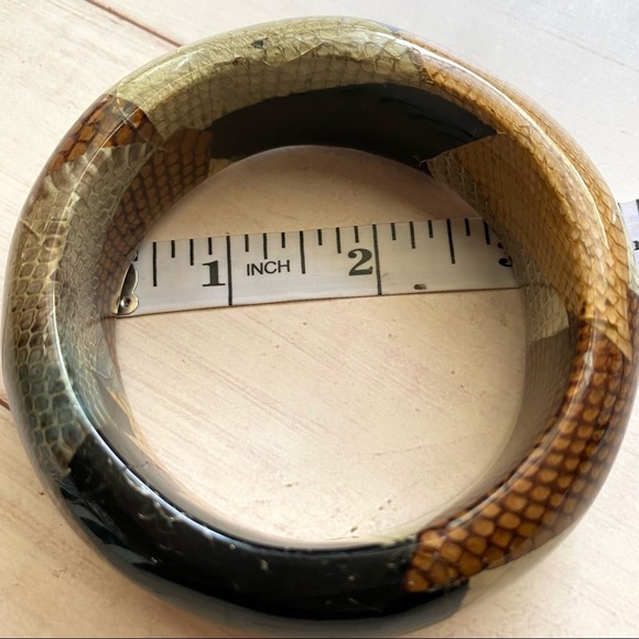 Snake Print Design Bangle - Picture 4 of 5